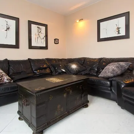 Mit Blick Auf Wasser By Interhome